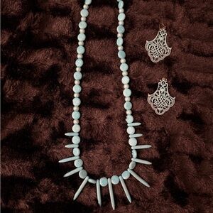 Vintage Hand Crafted Howlite/Turquoise Spike Necklace & Blue Earrings